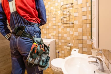 10-Tips-for-Hiring-a-Bathroom-Remodeling-Contractor