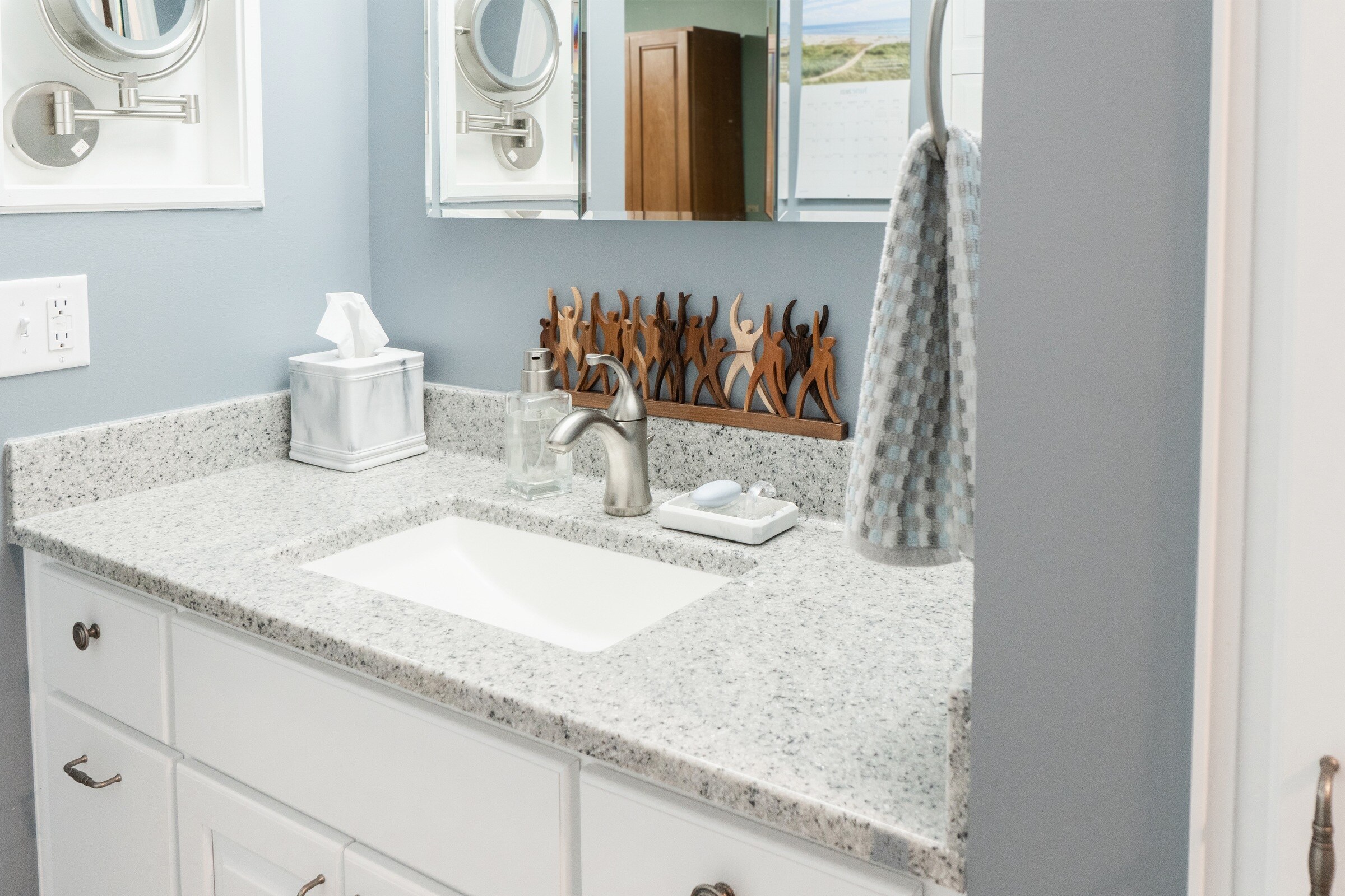 Reeder-Bathroom-JSBJune8-scaled